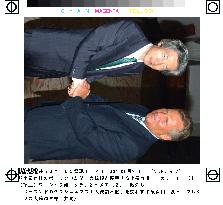 Koizumi meets with Kwasniewski