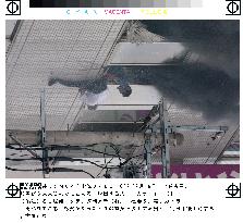 (2)Explosion after man takes 8 hostage in Nagoya