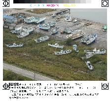 (2)Gov't team surveys damage from Hokkaido quakes