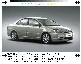 Toyota unveils British-made Avensis sedan