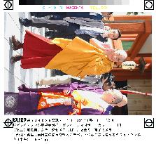 (2)Dalai Lama visits Kofukuji Temple in Nara