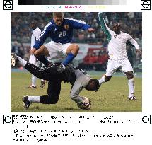 (3)Japan held by Cameroon in Oita friendly