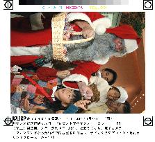 Santa Claus arrives in Osaka