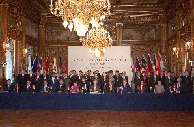 Japan, ASEAN sign Tokyo declaration