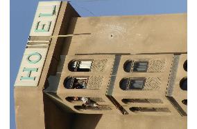 Iraqi hotel accommodating U.S. workers hit by rocket bombs