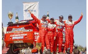 Peterhansel triumphs in Dakar Rally