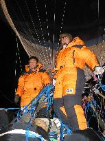 (1)Man bids to be 1st Japanese to cross Pacific in hot-air balloon