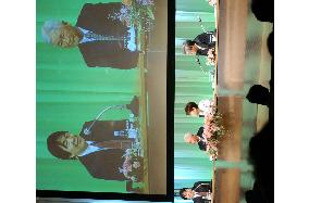 (2)Takenaka speaks at open forum