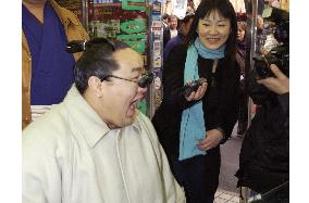 (2)Japanese sumo wrestlers in Korea