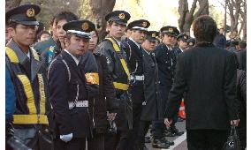 (3)AUM founder Asahara to face verdict