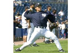 (2)Yankees' Matsui in training