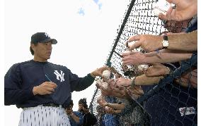 (3)Yankees' Matsui in training