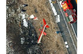 News helicopter crashes, 4 dead