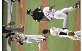 (10)Yomiuri vs Yankees in Tokyo friendly