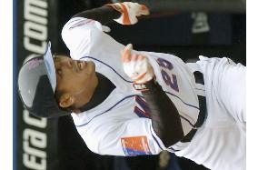 (2)Mets' Matsui debuts at home ground