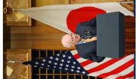 (2)Cheney gives lecture in Tokyo