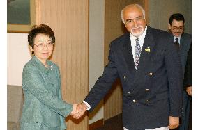 Kawaguchi asks Iraqi Olympic leader for help in Iraq hostage crisis