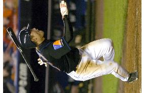 Kazuo continues hitting streak