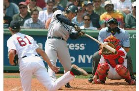 Yankees' Matsui goes 3-for-3 against Red Sox