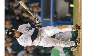 (3)Yankees' Matsui in game against Athletics