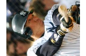 (1)Yankees' Matsui hits solo homer against Royals