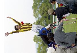 (2)Ingrandire in surprise victory at Tenno-sho