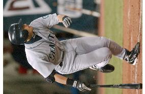 Mariners' Ichiro goes 2-for-4 against Twins