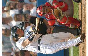 Yankees' Matsui hits season's 4th homer