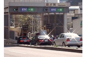 Electronic toll collection quickly becoming popular