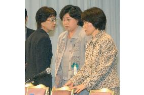 (2)5 abductees anticipate reunions after Japan-N. Korea talks