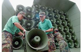 S. Korea removing loudspeakers near military border with North