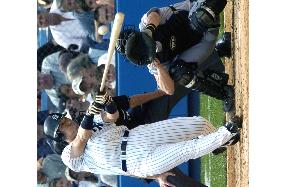 (1)H. Matsui blasts solo homer as Yankees lose to Mets