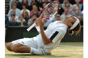 (1)Federer wins Wimbledon final