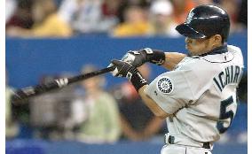 Mariners' Ichiro goes 2-for-5 against Blue Jays