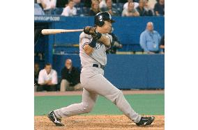 Yankees' Matsui singles against Blue Jays