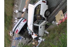 4 die in car-van collision in Fukushima Pref.