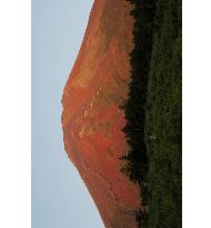 Mt. Fuji turns red in morning glow