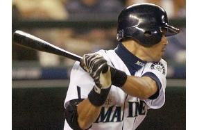 Suzuki rewrites record for hits as Mariners top Twins