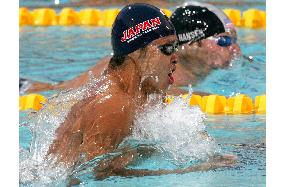 (2)Kitajima wins gold in 100m breaststroke