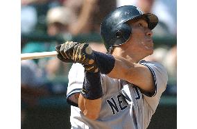 Yankees' Matsui hits RBI homer against Mariners