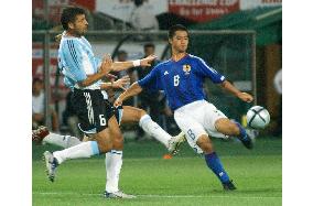 (3)Argentina beat Japan in soccer friendly