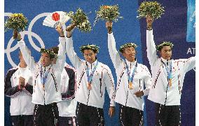 (5)Japan team captures bronze in 4x100 medley in Olympics