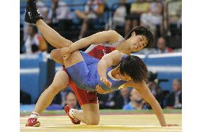Yoshida beats China's Sun in Olympic wrestling