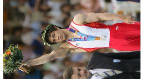 (2)Japan's Tomita takes silver in parallel bars