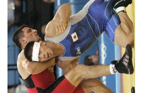 Sasamoto crashes out in Greco-Roman wrestling