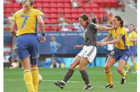 (1)Germany wins bronze in women's Olympic soccer