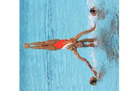 (3) Japan takes silver in team synchro swimming