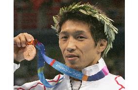 (2)Tanabe wins bronze in wrestling