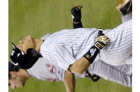 Matsui grounds out twice with bases loaded