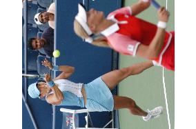 Sugiyama, Dementieva reach U.S. Open doubles semifinals